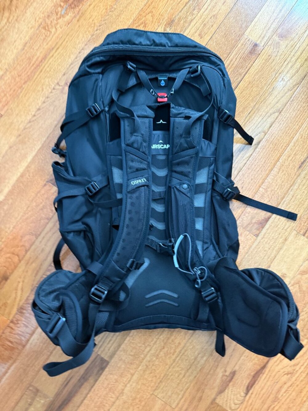 Osprey Tempest 34 Black Hiking Backpacking Backpack - Picture 3 of 15